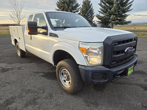 Used 2015 Ford F350 XL image 3