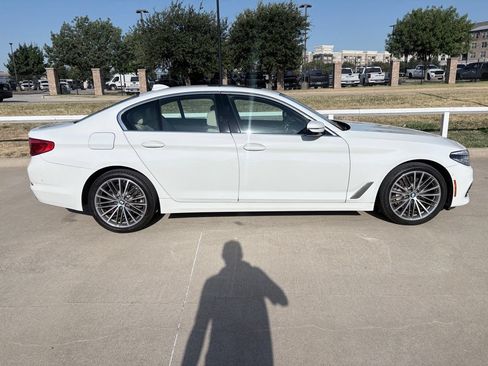 Used 2019 BMW 540i w/ Premium Package RWD image 3