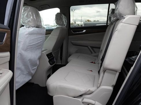 New 2026 Volkswagen Atlas SE image 34