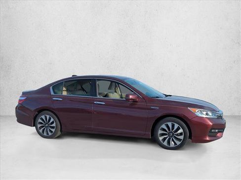 Used 2017 Honda Accord EX-L image 4