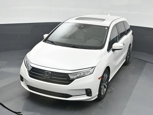 Used 2023 Honda Odyssey Touring image 43