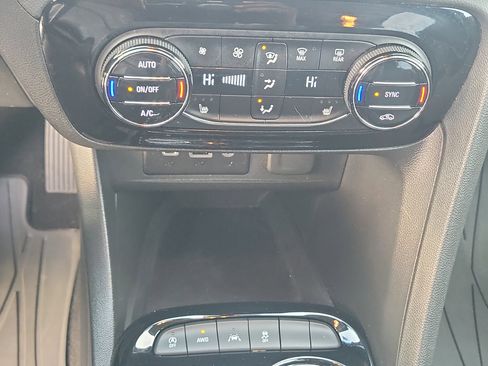 Used 2023 Buick Encore GX Select w/ Experience Buick Package image 22