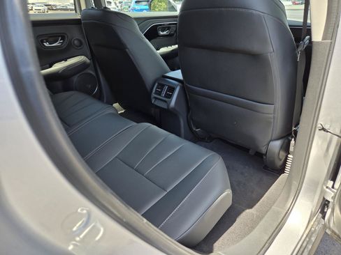 Used 2025 Acura ADX AWD image 19