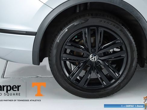 Used 2022 Volkswagen Tiguan SE R-Line FWD image 13