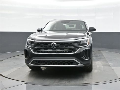 New 2026 Volkswagen Atlas Cross Sport SE image 2