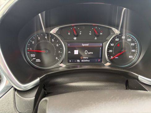 Used 2023 Chevrolet Equinox Premier image 38