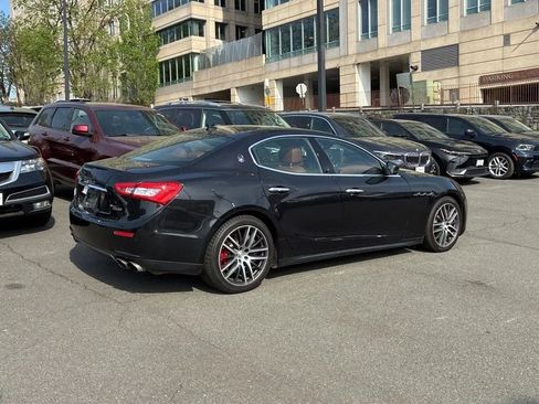 Used 2017 Maserati Ghibli S Q4 AWD/4WD image 8