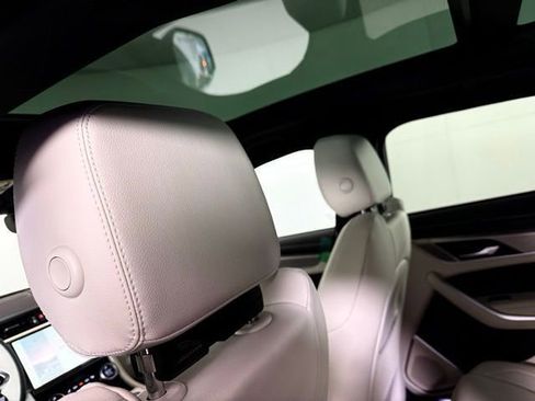 Used 2026 Jaguar F-PACE R-Dynamic S image 28