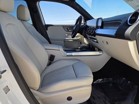 New 2026 Mercedes-Benz GLB 250 image 17