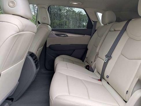 Certified 2023 Cadillac XT5 Premium Luxury w/ Technology Package FWD image 14