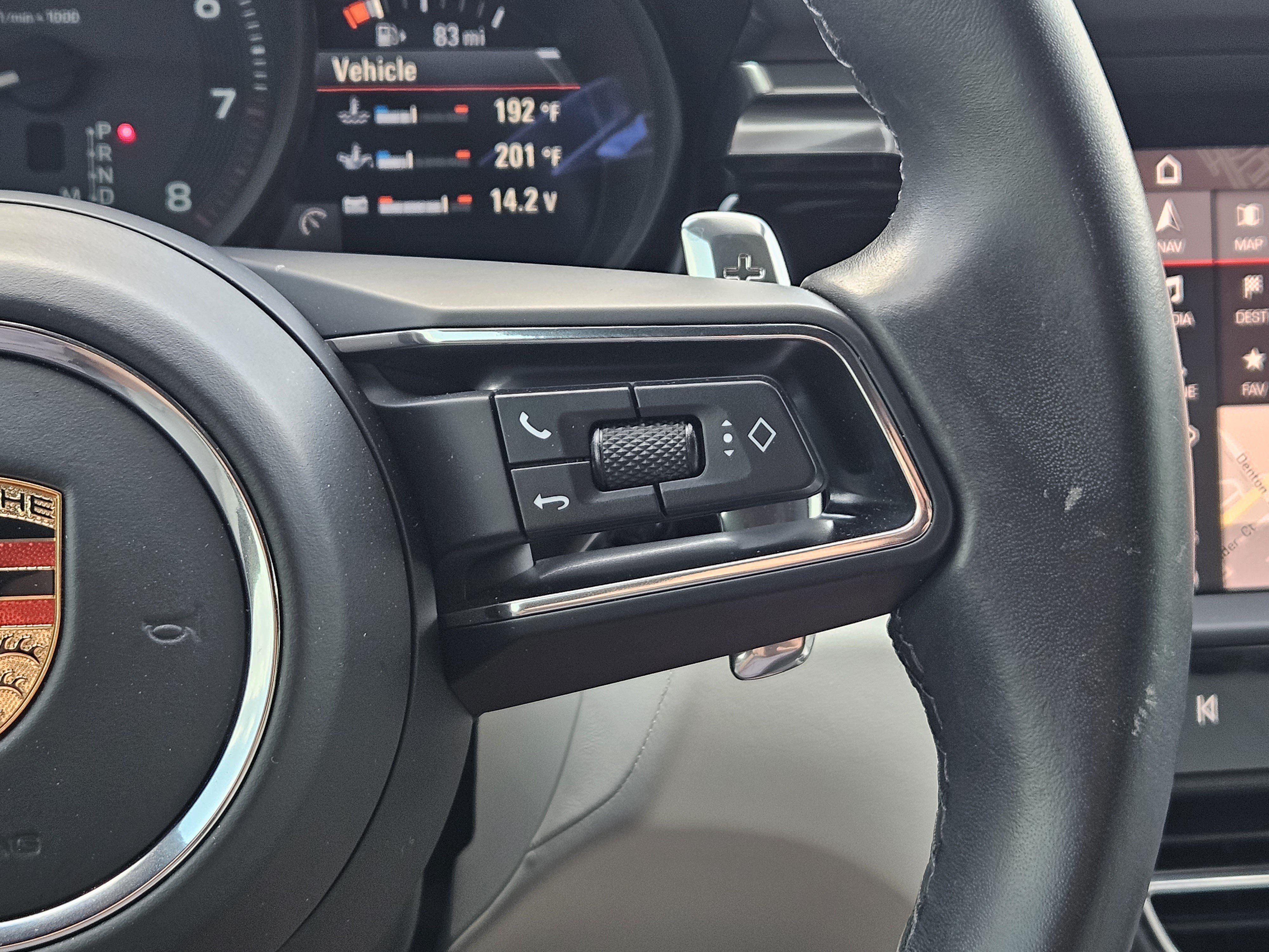 Certified 2023 Porsche Macan AWD/4WD image 27