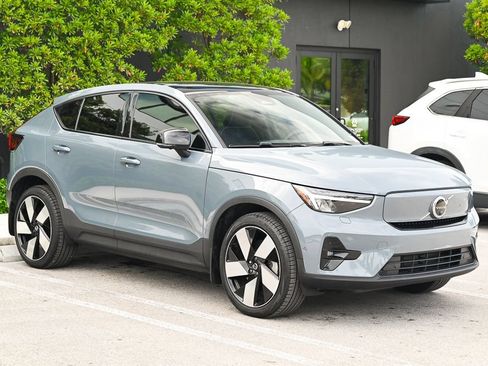 Used 2023 Volvo C40 P8 Recharge Ultimate AWD/4WD image 3