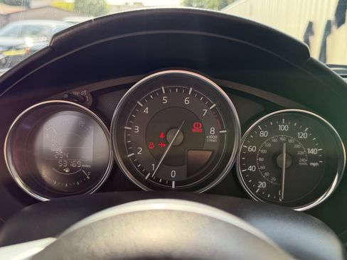 Used 2019 MAZDA MX-5 Miata Club RWD image 31