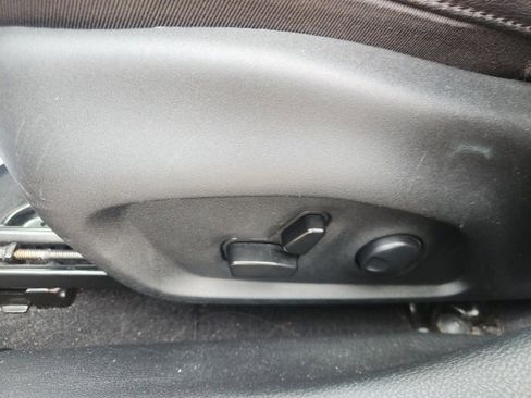 Used 2023 Jeep Compass Limited image 12