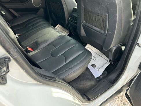 Used 2015 Land Rover Range Rover Evoque Pure Plus image 11