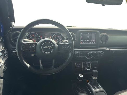 Used 2020 Jeep Wrangler Unlimited Sport S image 9