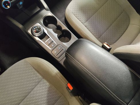 Used 2022 Ford Escape SE w/ Convenience Package FWD image 26