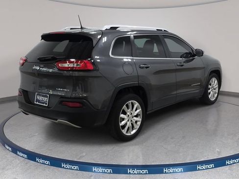 Used 2016 Jeep Cherokee Limited FWD image 6