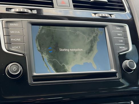 Used 2017 Volkswagen Golf SEL FWD image 57