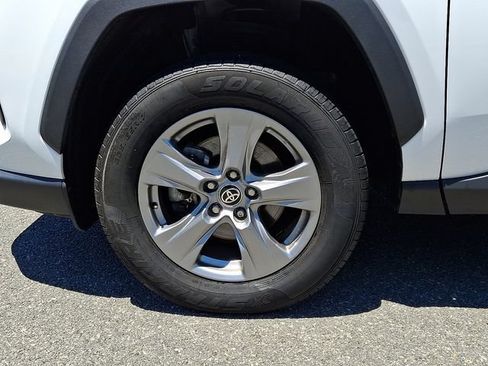 Used 2024 Toyota RAV4 XLE AWD/4WD image 8