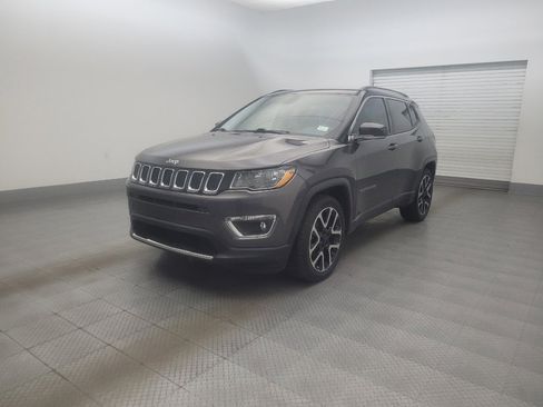 Used 2018 Jeep Compass Limited w/ Navigation Group FWD image 2
