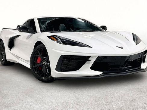 Used 2023 Chevrolet Corvette Stingray Premium Cpe w/ Z51 Performance Package RWD image 1