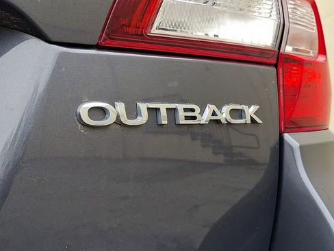 Used 2018 Subaru Outback 2.5i Premium image 31