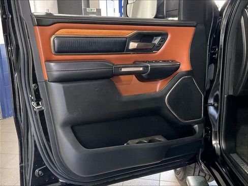 Used 2022 RAM 1500 Limited w/ Body Color Bumper Group AWD/4WD image 9