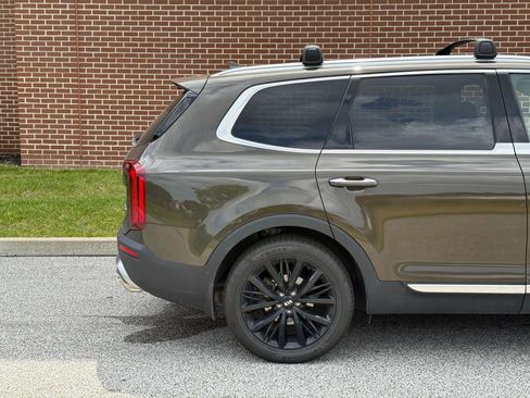 Used 2020 Kia Telluride SX w/ Towing Package AWD/4WD image 16