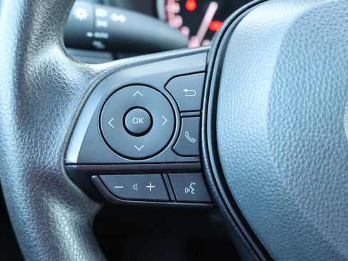 Certified 2025 Toyota RAV4 XLE FWD image 25