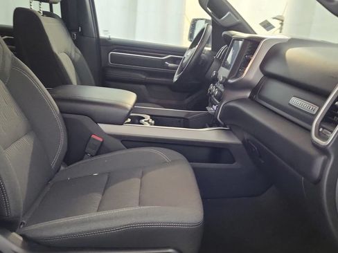 Used 2023 RAM 1500 Big Horn AWD/4WD image 3