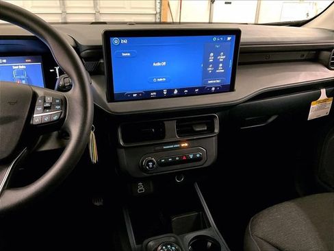 Certified 2025 Ford Maverick XL w/ Equipment Group 102A AWD/4WD image 6