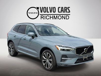 Used 2022 Volvo XC60 B5 Momentum w/ Climate Package