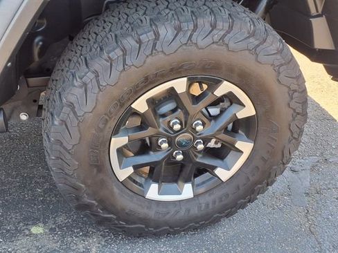 Used 2024 Jeep Wrangler Unlimited Rubicon 4xe image 9