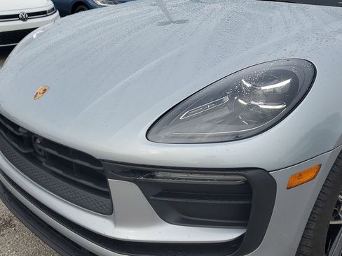 Used 2023 Porsche Macan AWD/4WD image 12