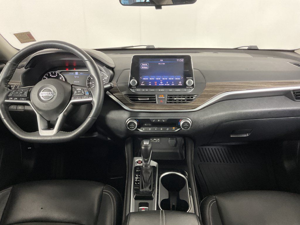 Used 2022 Nissan Altima 2.5 SL FWD image 16