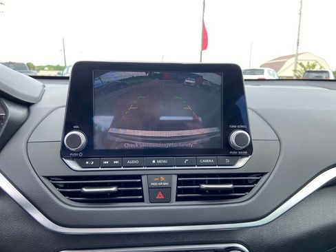 Used 2022 Nissan Altima 2.5 SV image 27