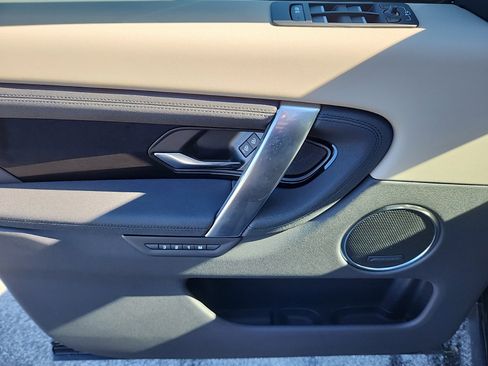 Certified 2025 Land Rover Discovery Sport S image 24