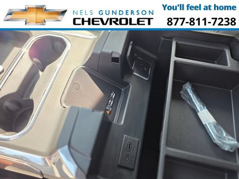 Used 2024 Chevrolet Silverado 2500 LTZ w/ LTZ Premium Package AWD/4WD image 28
