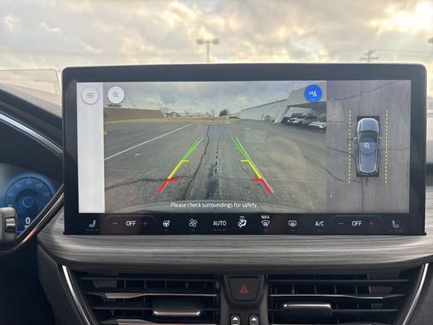 Used 2023 Ford Escape Platinum w/ Premium Technology Package image 61