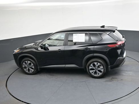Used 2023 Nissan Rogue SV image 29