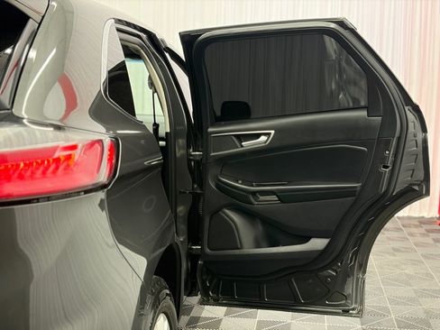Used 2020 Ford Edge SEL w/ Convenience Package AWD/4WD image 16
