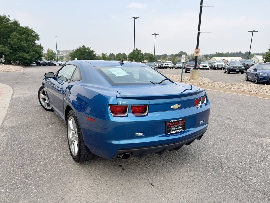 Used 2010 Chevrolet Camaro SS w/ RS Package RWD image 9