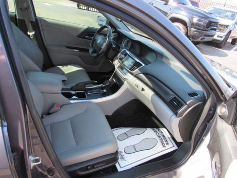 Used 2015 Honda Accord EX-L image 16