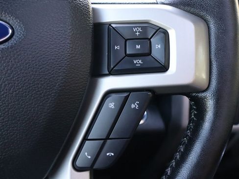Used 2019 Ford F150 Lariat w/ Equipment Group 502A Luxury AWD/4WD image 31