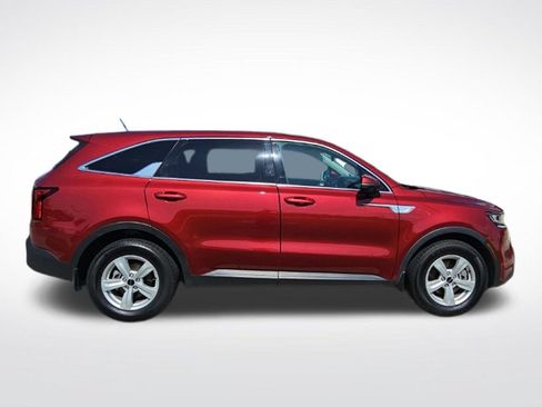 Used 2022 Kia Sorento LX FWD image 9