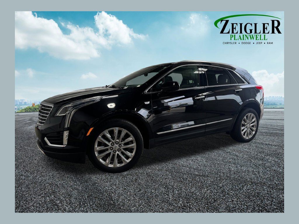 Used 2017 Cadillac XT5 Platinum AWD/4WD image 1