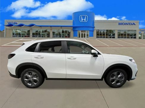 New 2026 Honda HR-V LX image 7
