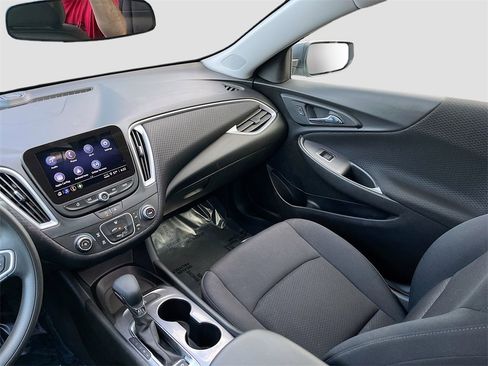 Used 2023 Chevrolet Malibu LS image 21
