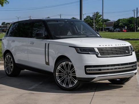 New 2026 Land Rover Range Rover Long Wheelbase SE AWD/4WD image 7